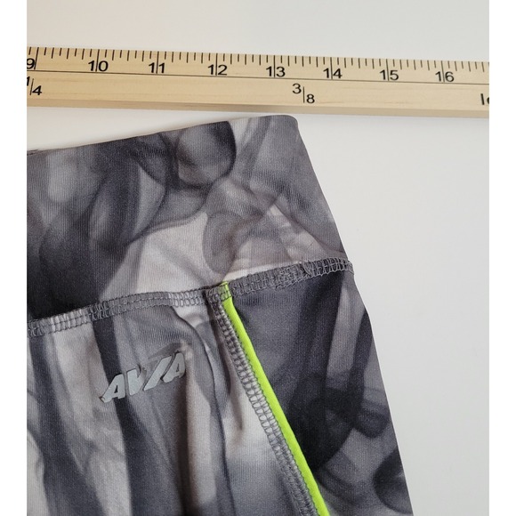 Avia Leggings Women's Medium Black Lime Green Cropped Leg Pants Athletic 0087 - Picture 4 of 8